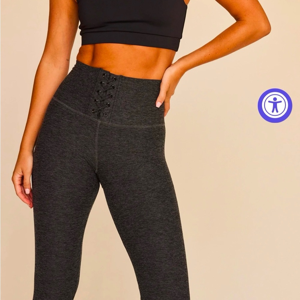 Strut this lace up High-Waisted charcoal Leggings like new